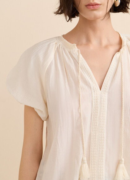 FLUID BLOUSE WITH PUFF SLEEVES