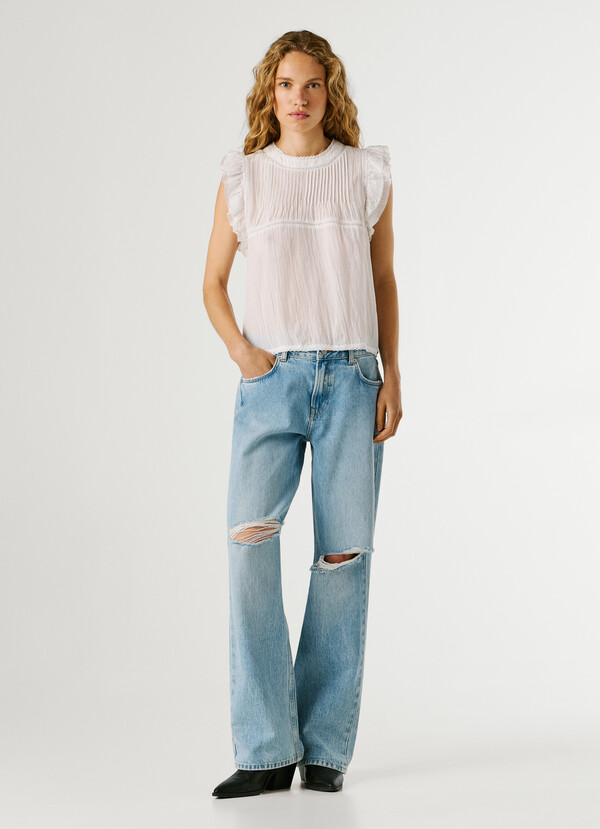 PLEATED DETAILS BLOUSE