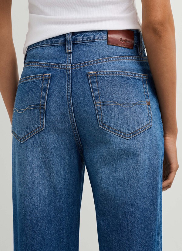 HIGH-RISE STRAIGHT FIT JEANS - LEXA