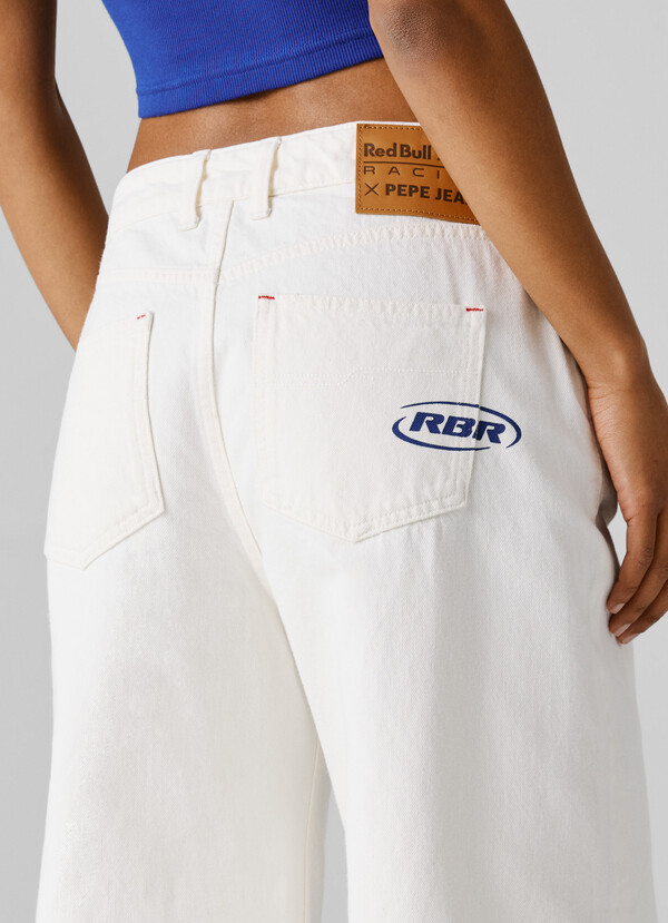 MID-RISE WIDE FIT JEANS