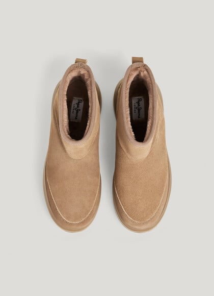 SUEDE BOOTS