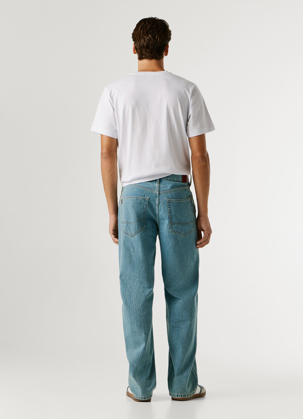 HELIX - LOOSE FIT MID-RISE JEANS
