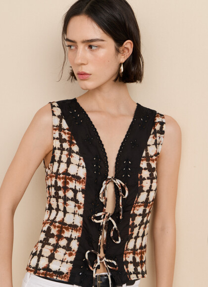 SLEEVELESS IKAT PRINT BLOUSE