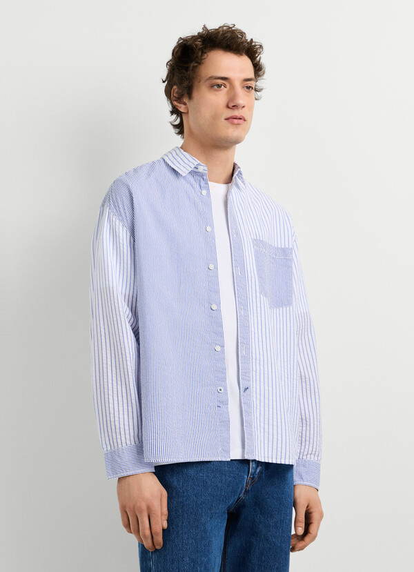 RELAXED FIT STRIPED SEERSUCKER SHIRT