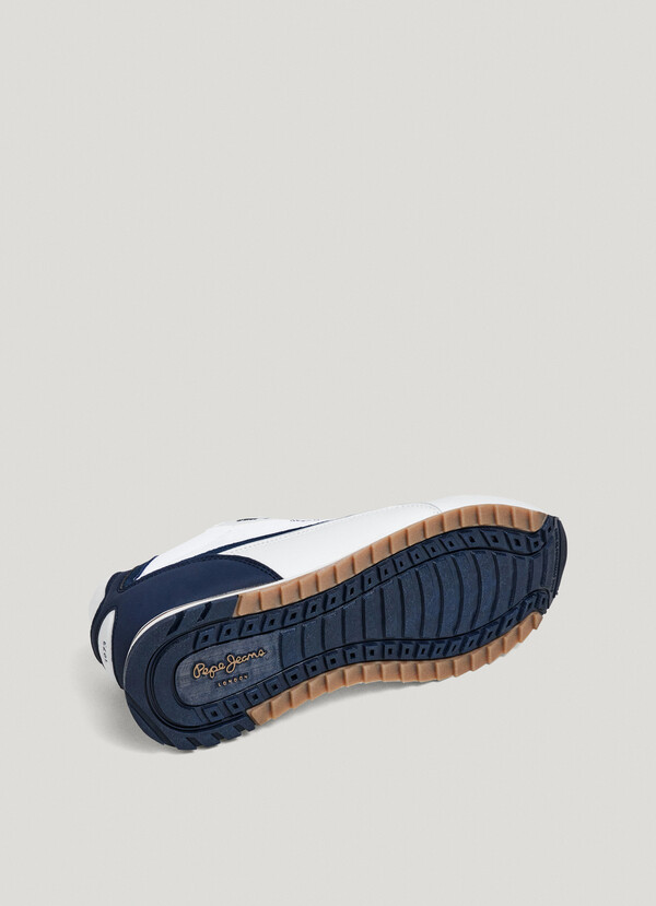 LEATHER TRAINERS WITH SUEDE DETAILS