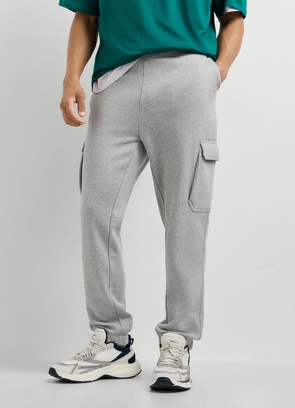 JOGGER TROUSERS WITH CARGO POCKETS