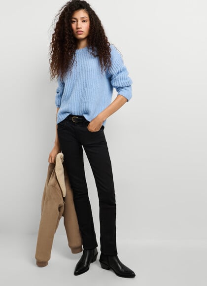 VENUS - LOW-RISE SLIM FIT JEANS