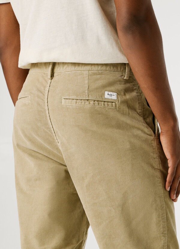 REGULAR FIT CHINO TROUSERS