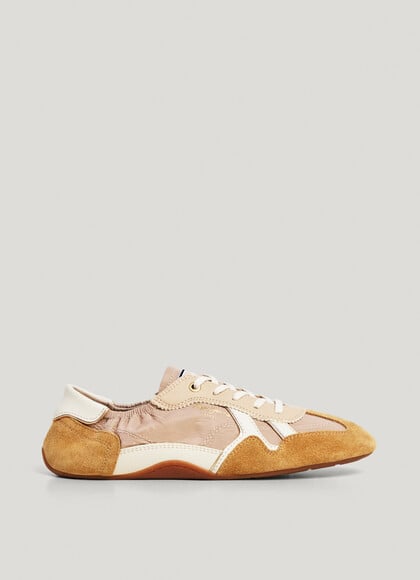 TRAINERS WITH SUEDE DETAILS
