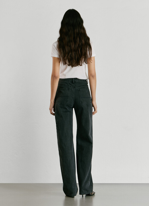 EDEN- HIGH-RISE STRAIGHT FIT JEANS