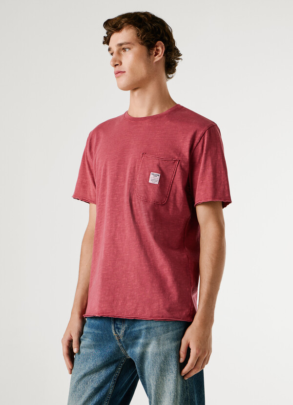 REGULAR FIT FRONT POCKET T-SHIRT