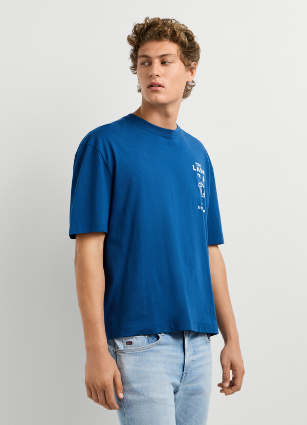 WIDE FIT PRINTED GRAPHIC T-SHIRT