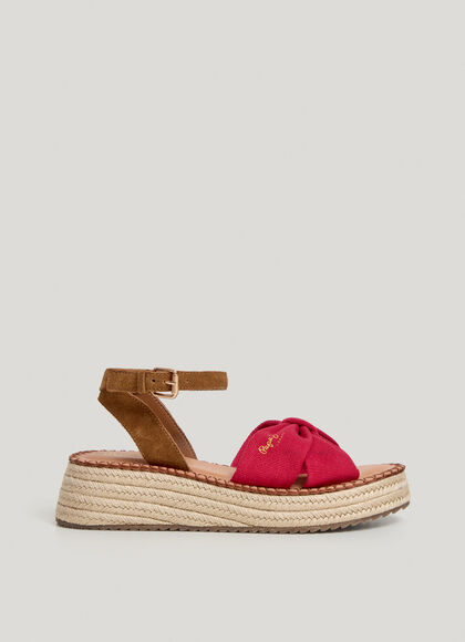 WEDGE SANDALS WITH CROSS STRAPS