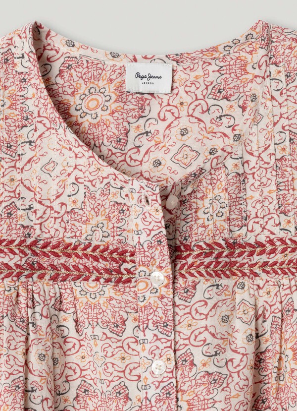 SLEEVELESS FLORAL PRINT BLOUSE