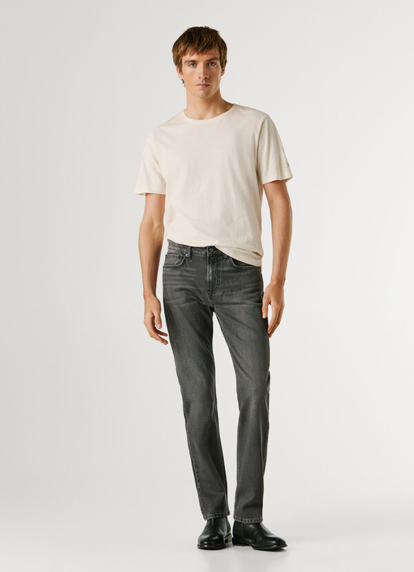 HATCH - SLIM FIT MID-RISE JEANS