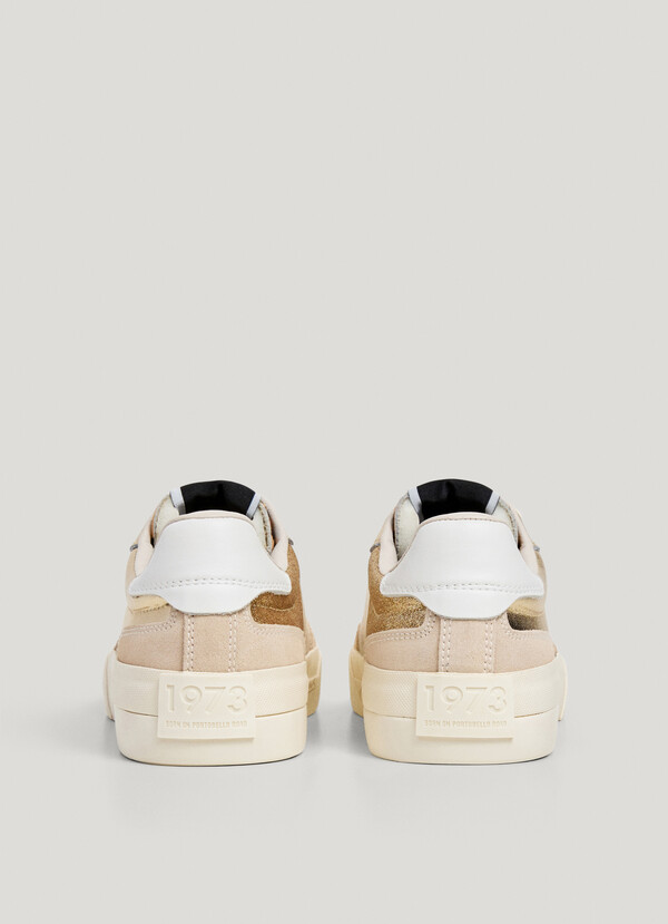 GOLDEN TRAINERS WITH ANIMAL PRINT DETAILS