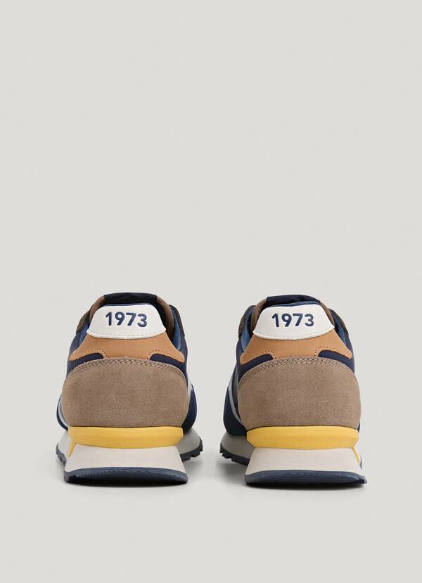 RETRO RUNNING TRAINERS