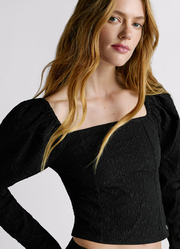 CROPPED FIT JACQUARD TOP