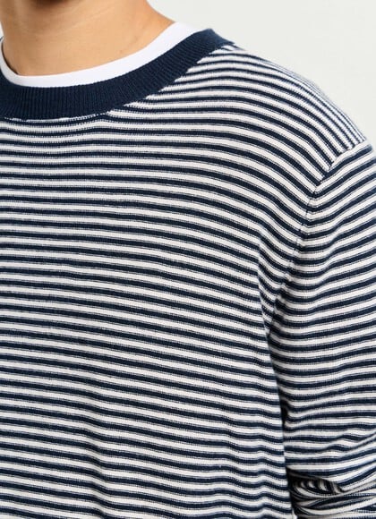 REGULAR FIT CREW NECK KNIT JUMPER