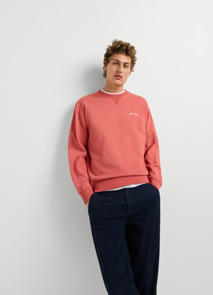 CREW NECK CASUAL FIT SWEATSHIRT