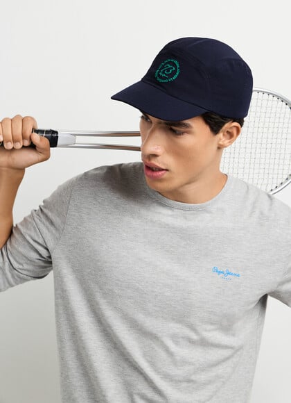 CAP WITH REFLECTIVE DETAILS