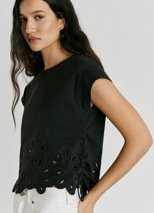 T-SHIRT WITH OPENWORK FLOWERS