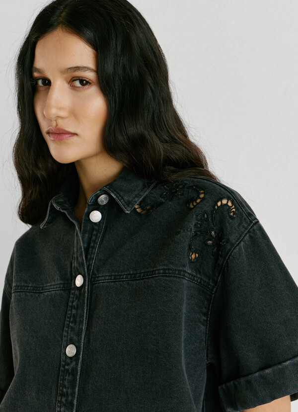 RELAXED FIT DENIM SHIRT