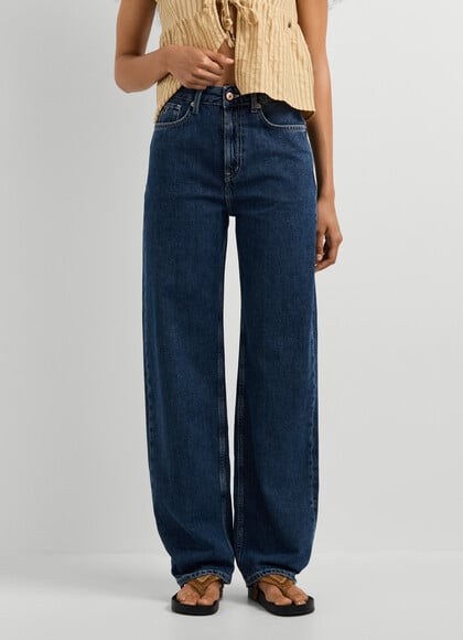 HIGH-RISE STRAIGHT FIT JEANS - EDEN