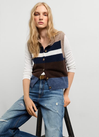 BUTTON-UP KNIT WAISTCOAT