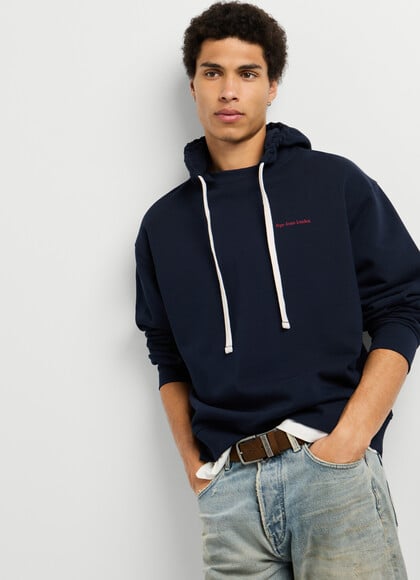 CASUAL FIT HOODIE