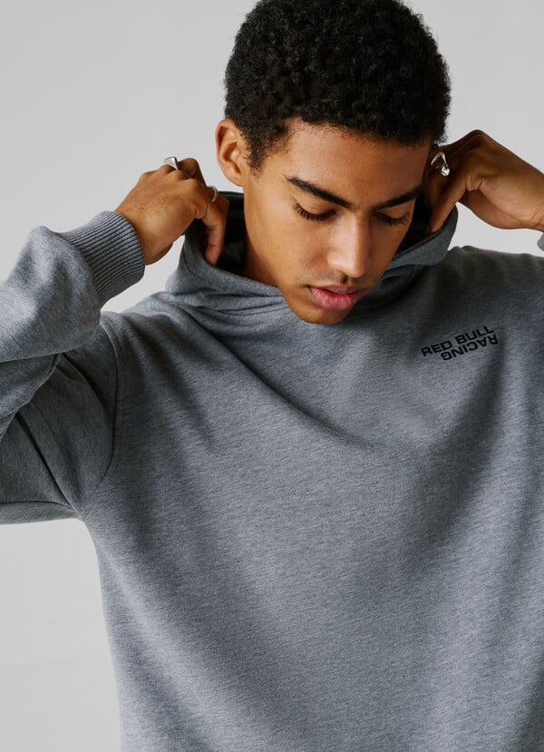 REGULAR FIT HOODIE