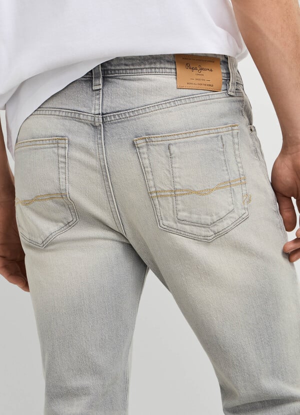 SLIM FIT MID-RISE JEANS - PIPE