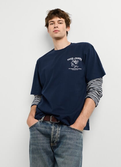 CASUAL FIT PRINTED GRAPHIC T-SHIRT