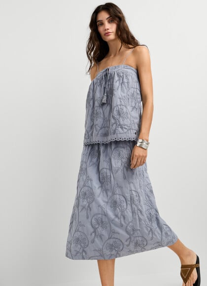 FLORAL EMBROIDERY MIDI SKIRT