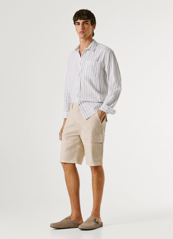 REGULAR FIT CARGO SHORTS