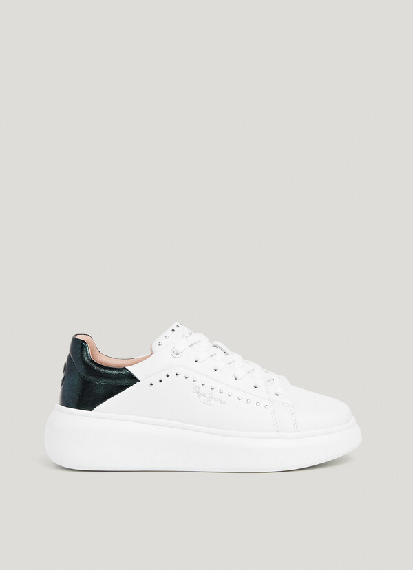 YARA -  ZAPATILLAS DE PIEL CON TACHUELAS 