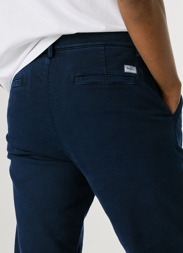 TAPERED FIT CHINO TROUSERS