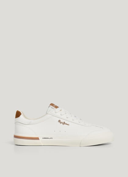 CLASSIC LACE-UP TRAINERS