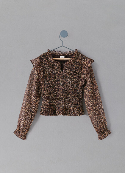 ANIMAL PRINT RUFFLE BLOUSE