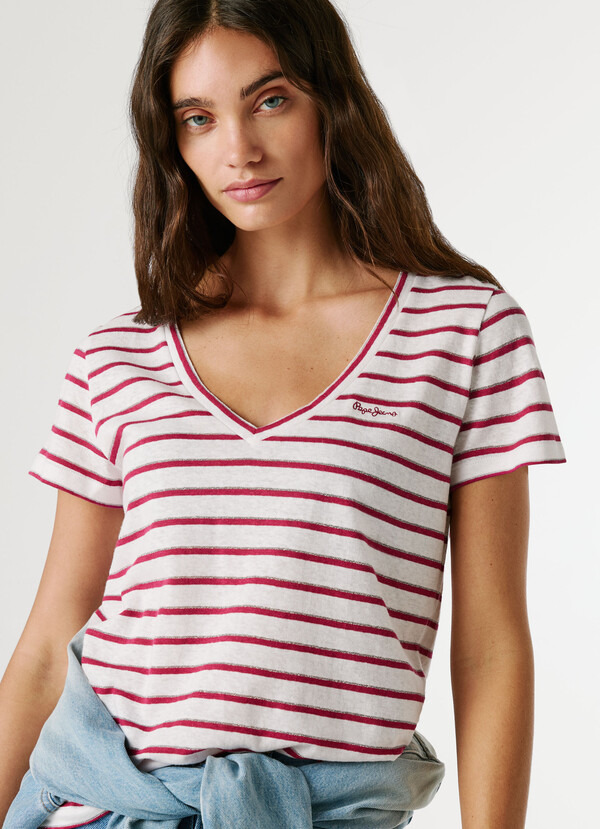 V-NECK STRIPED T-SHIRT