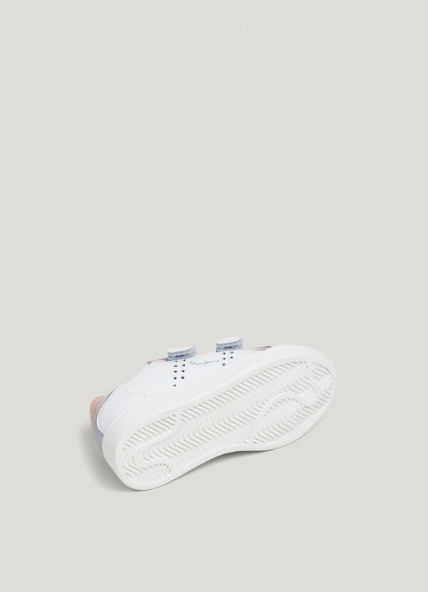 LEATHER TRAINERS WITH VELCRO CLOSURE