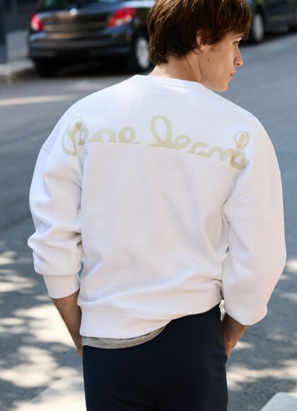 CASUAL FIT CREW NECK SWEATSHIRT