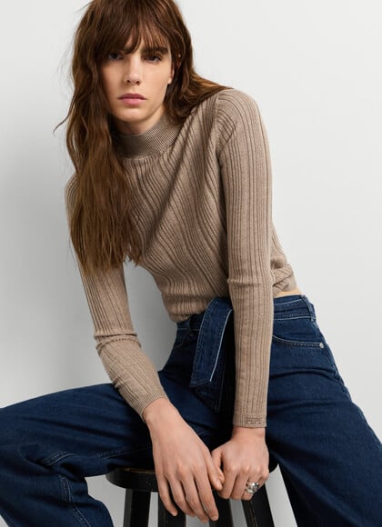 HIGH NECK RIBBED JUMPER