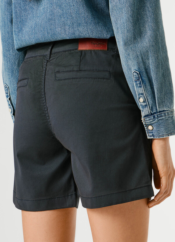 REGULAR FIT CHINO SHORTS