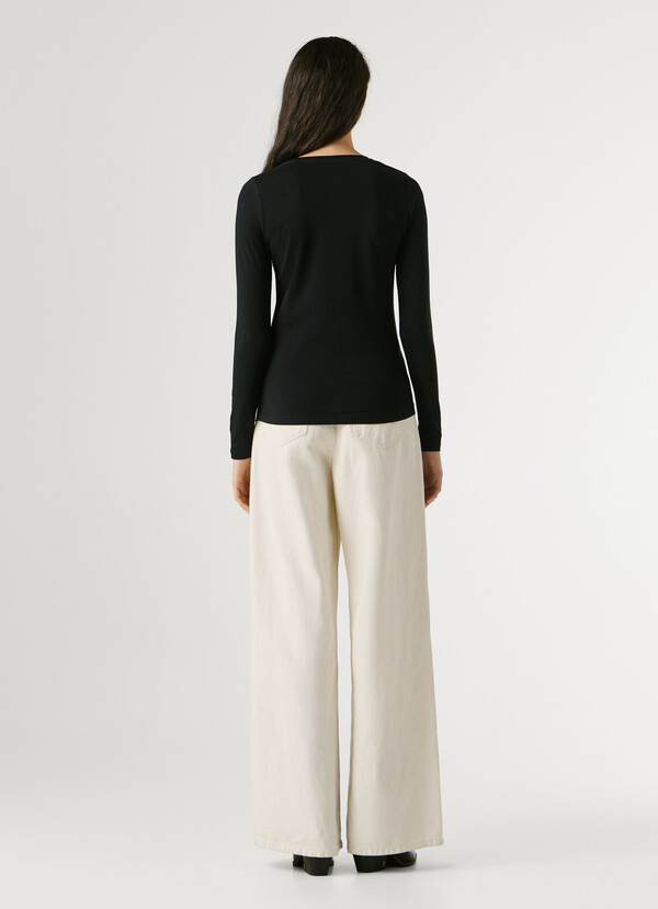 SLIM FIT LONG SLEEVE T-SHIRT