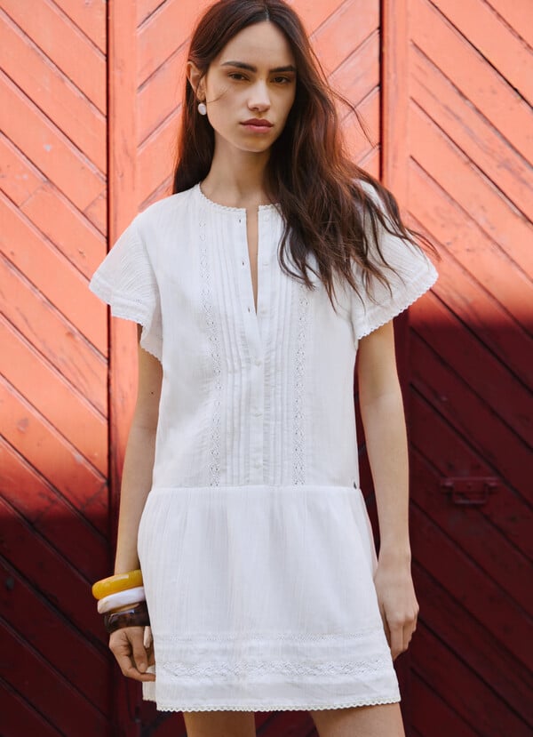 SHORT DRESS WITH LACE