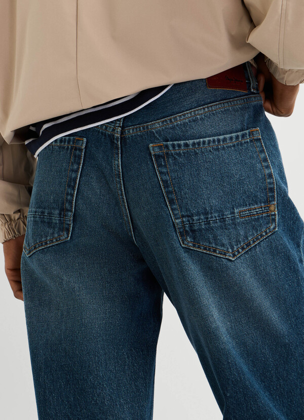 CAMDEN - TAPER FIT LOW-RISE JEANS