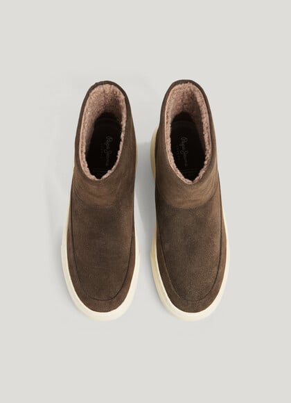 SUEDE BOOTS