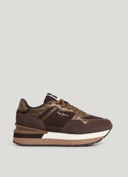 TRAINERS WITH SUEDE DETAILS