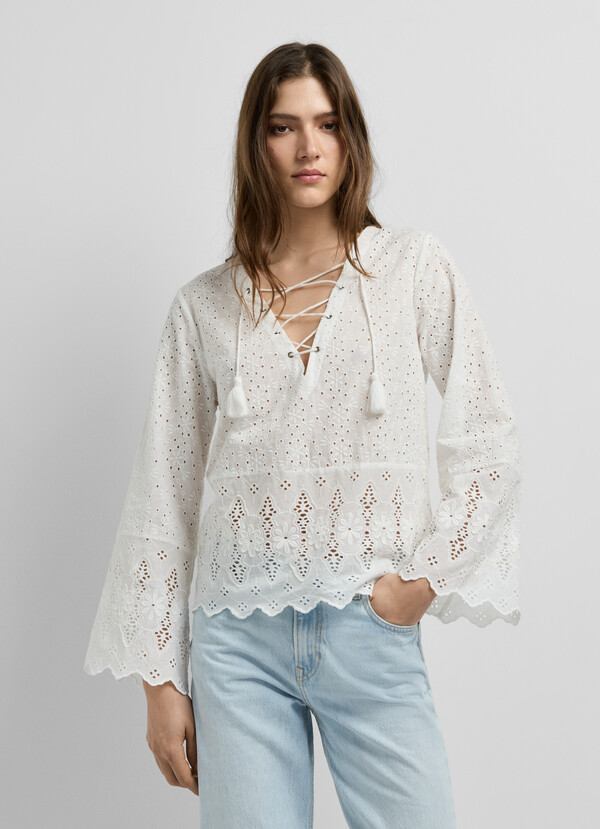 BLOUSE WITH OPENWORK DETAILS